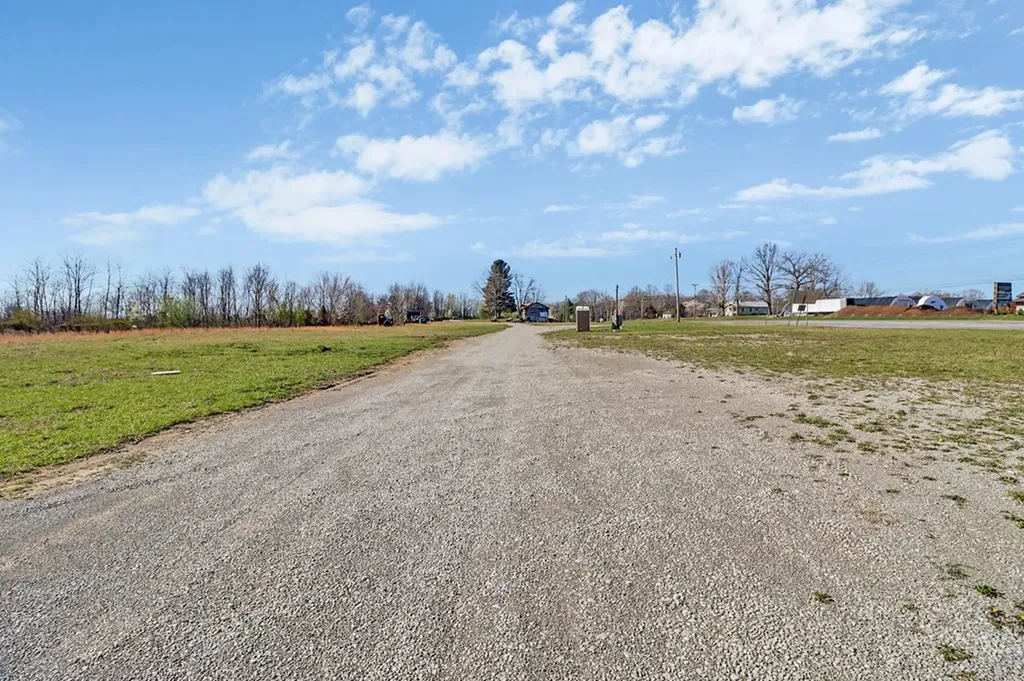 21.72AC S York Highway Jamestown TN 38556