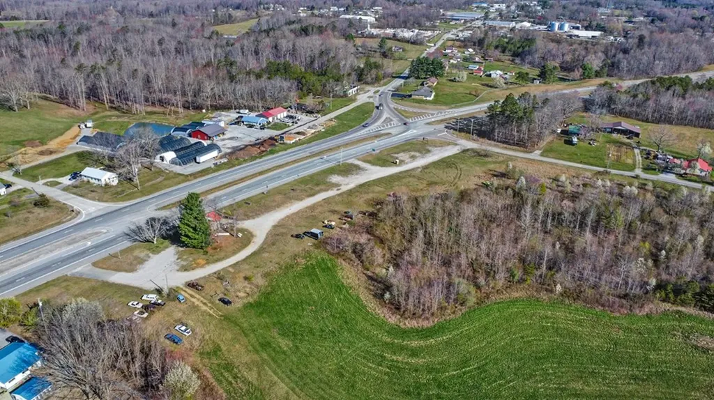 21.72AC S York Highway Jamestown TN 38556