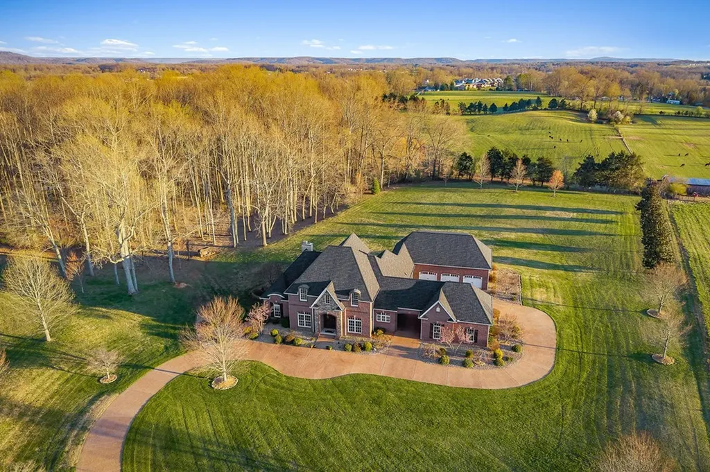 165 Southern Woods Court Cookeville TN 38506