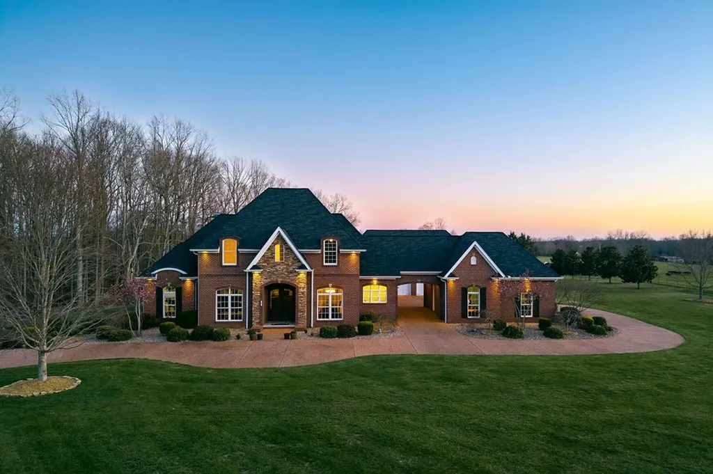 165 Southern Woods Court Cookeville TN 38506