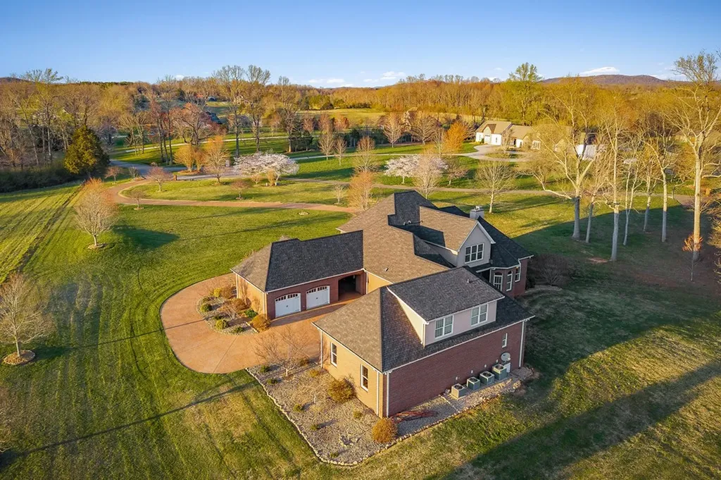 165 Southern Woods Court Cookeville TN 38506