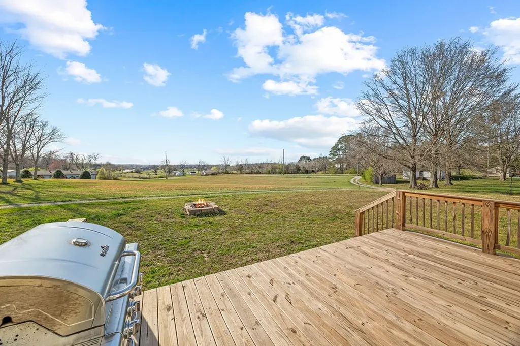 1422 Biltmore Circle Cookeville TN 38501