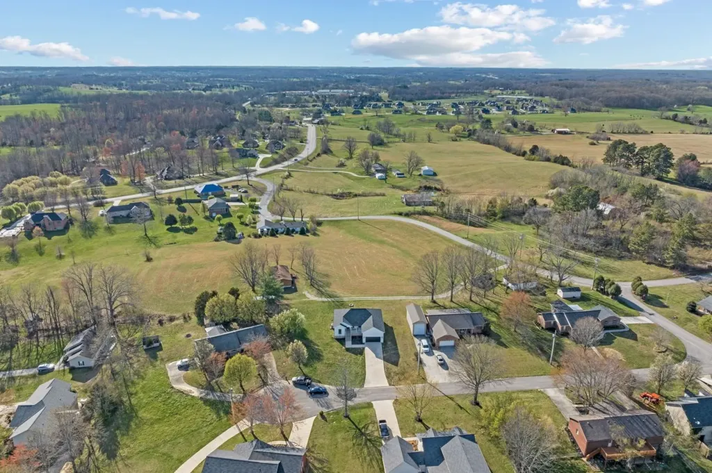 1422 Biltmore Circle Cookeville TN 38501