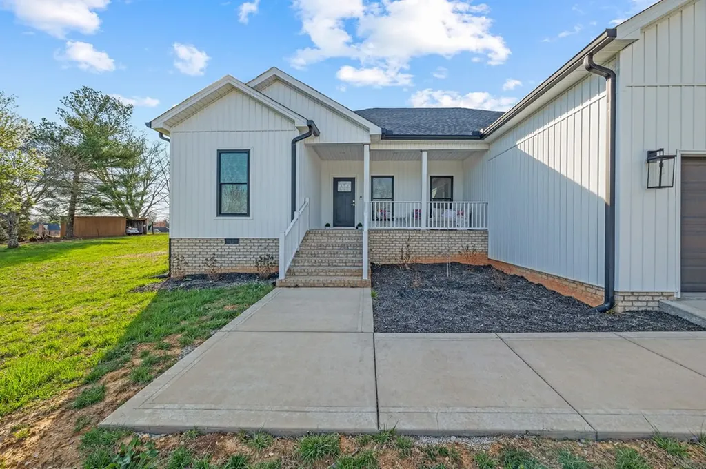 1422 Biltmore Circle Cookeville TN 38501