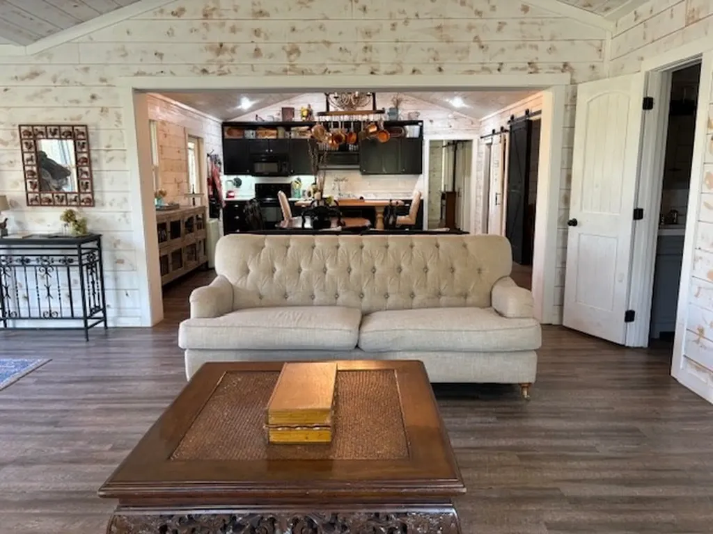 360 Lucky D Farm Road Pikeville TN 37367