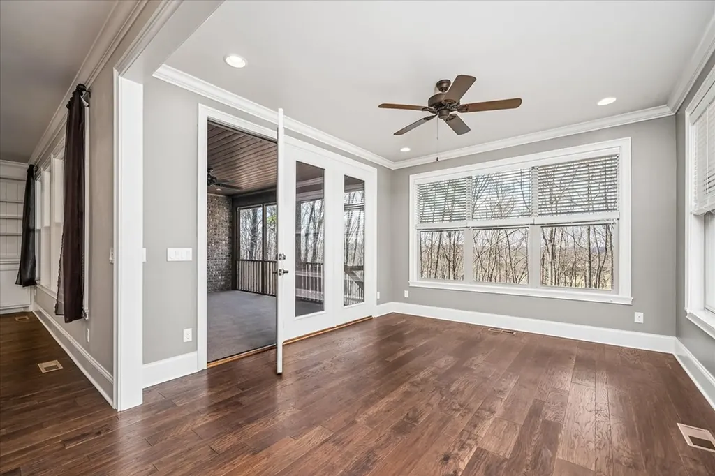 136 Markham Lane Crossville TN 38558