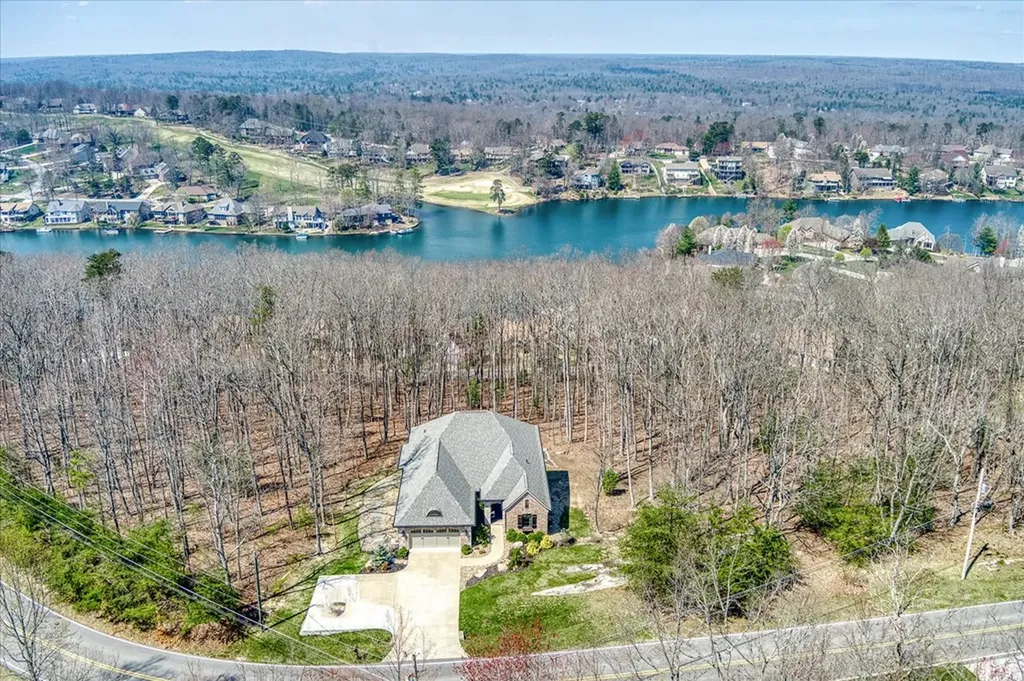 136 Markham Lane Crossville TN 38558