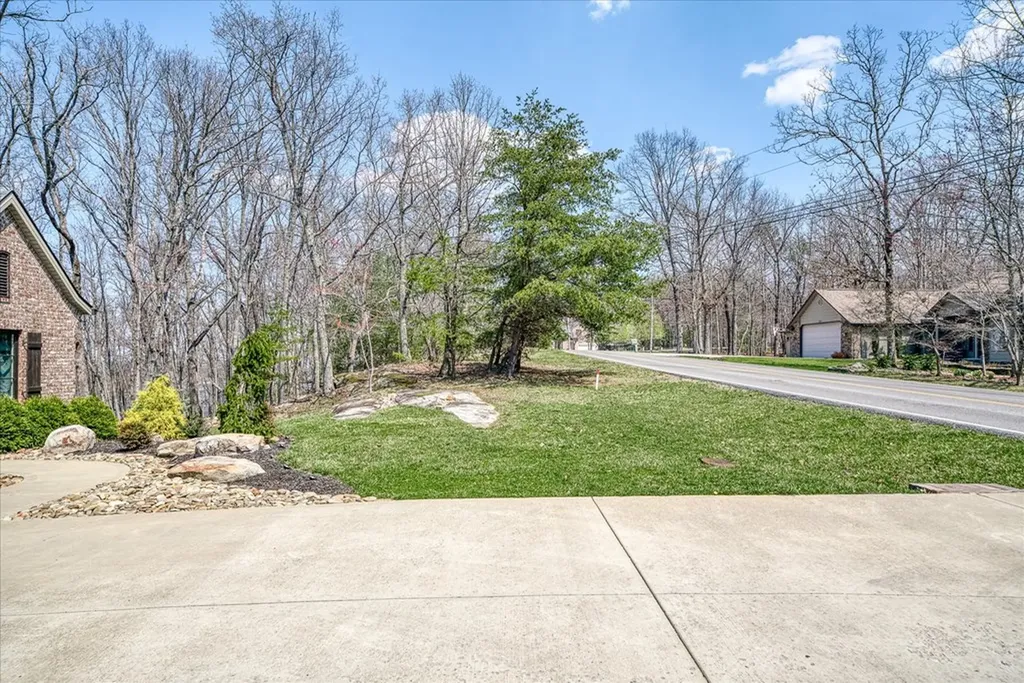 136 Markham Lane Crossville TN 38558