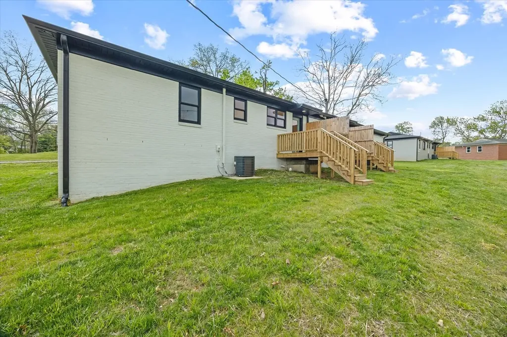 135 Boatman Street Cookeville TN 38501