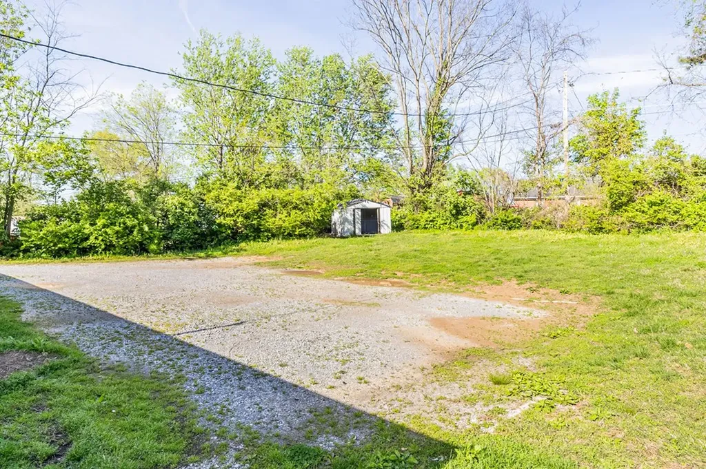 138 Barbara Avenue Gallatin TN 37066