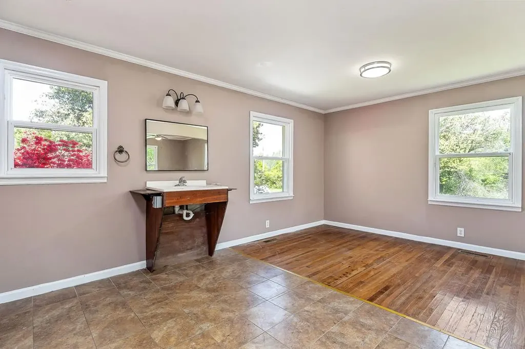 15544 Center Hill Dam Road Silver Point TN 38582