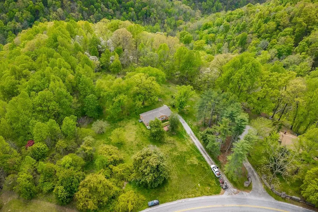 15544 Center Hill Dam Road Silver Point TN 38582