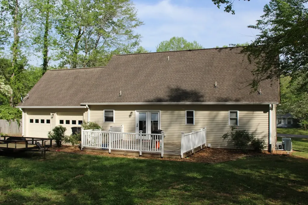 1719 Heathrow Drive Cookeville TN 38506