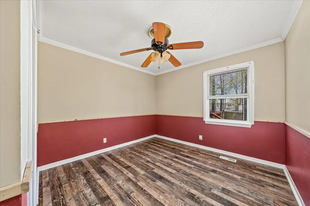 17 Black Oak Circle Crossville TN 38558