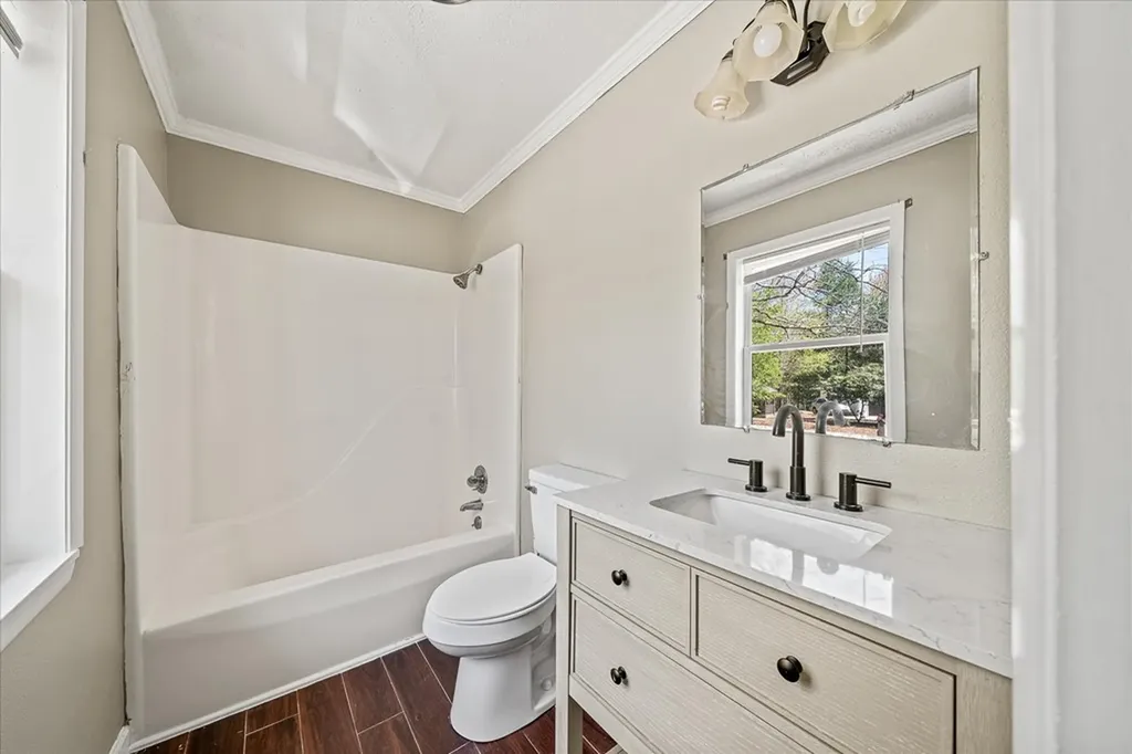 17 Black Oak Circle Crossville TN 38558