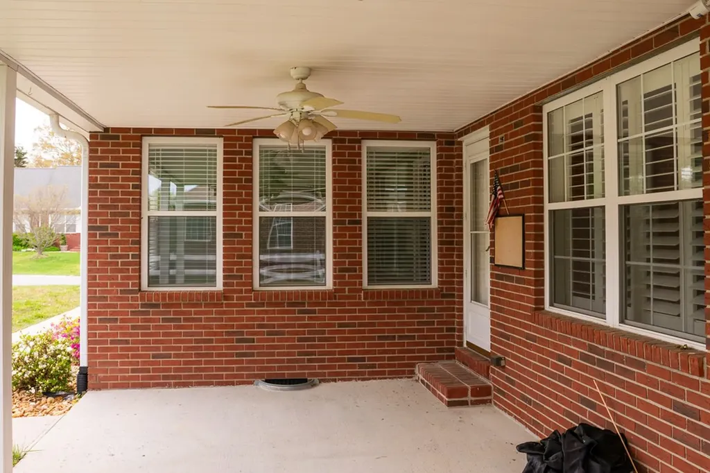 372 Brookside Drive Algood TN 38506