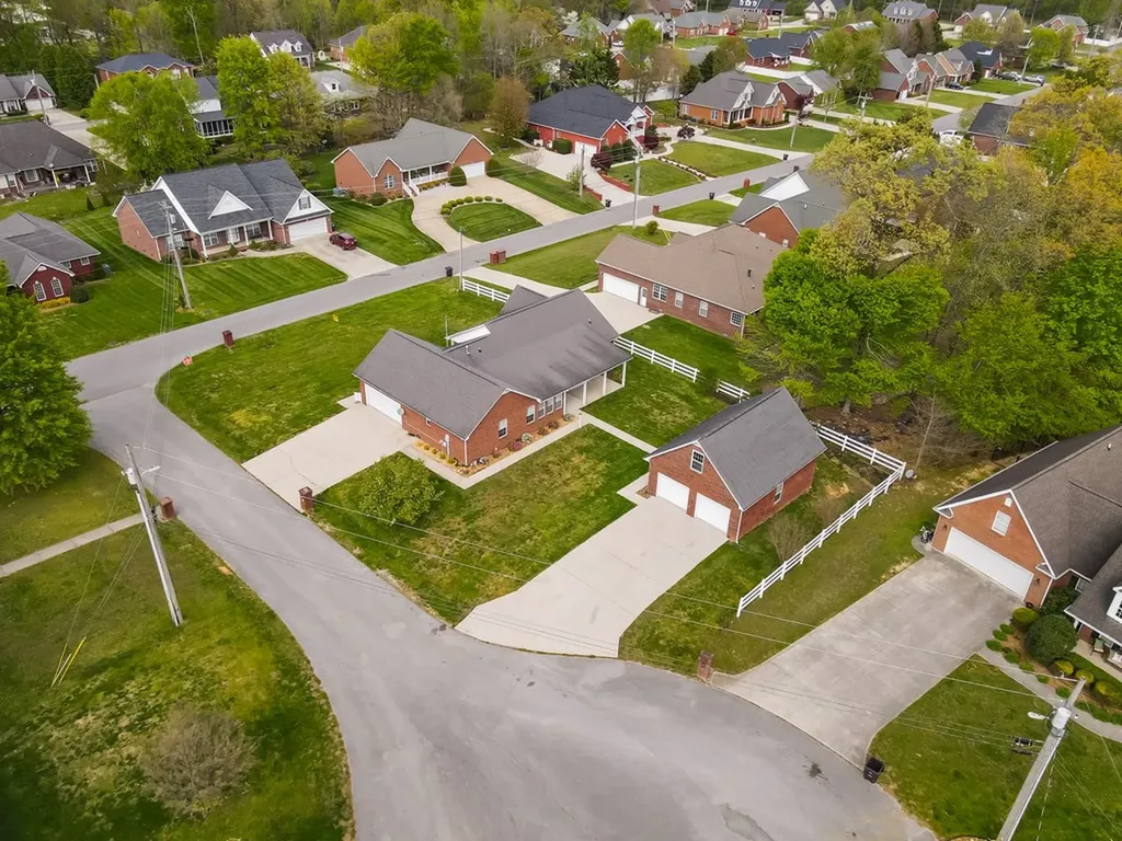 372 Brookside Drive Algood TN 38506