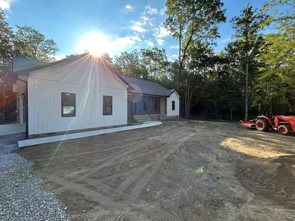 169 Creekview Court Jamestown TN 38556