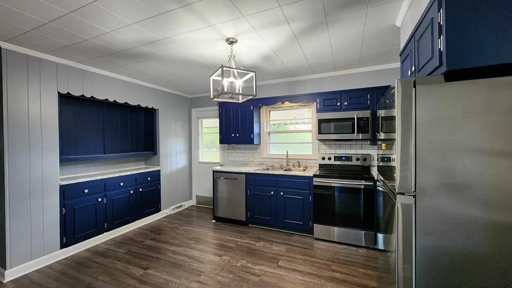 605 N Goodpasture Livingston TN 38570