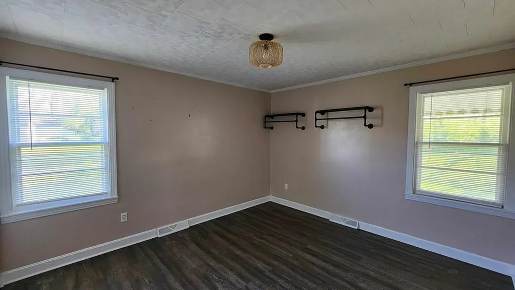 605 N Goodpasture Livingston TN 38570