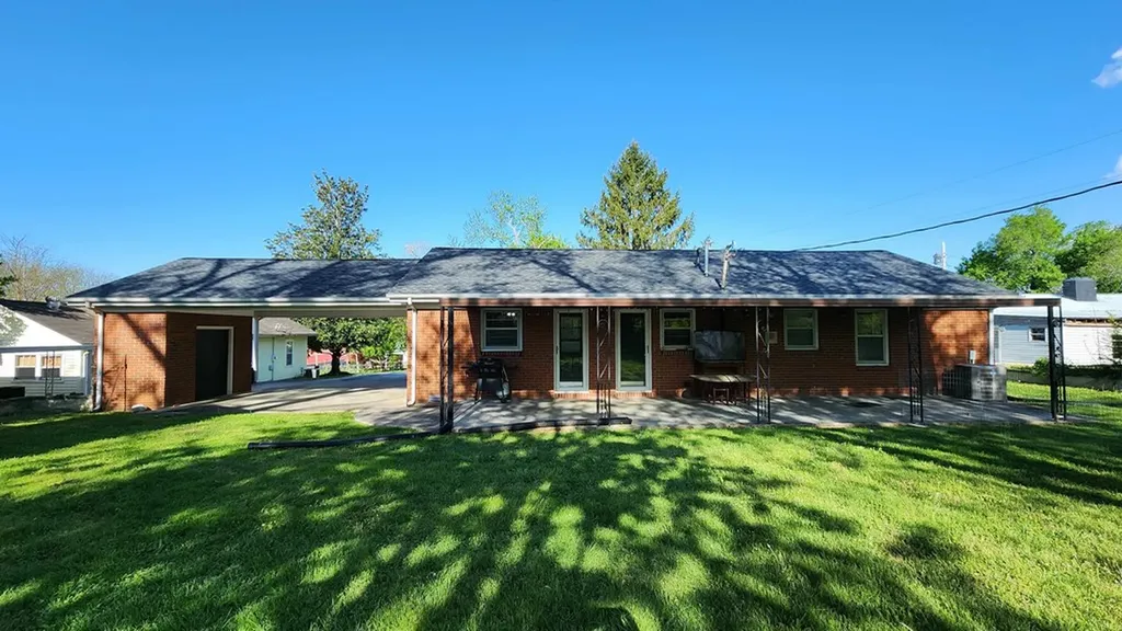 605 N Goodpasture Livingston TN 38570