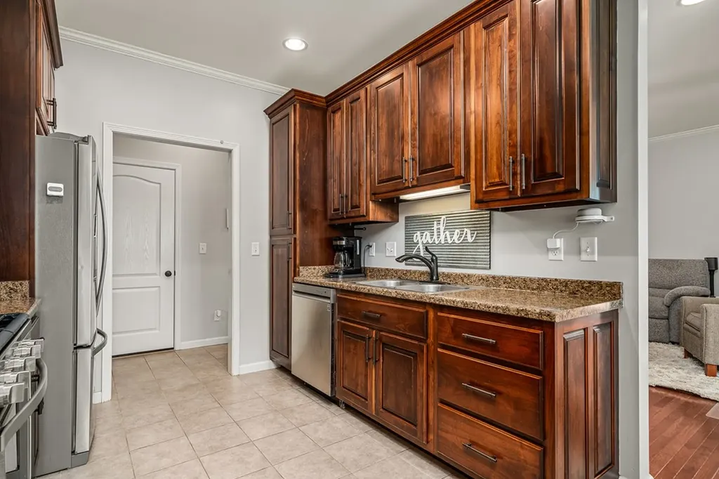 7217 Coleman Circle Baxter TN 38544