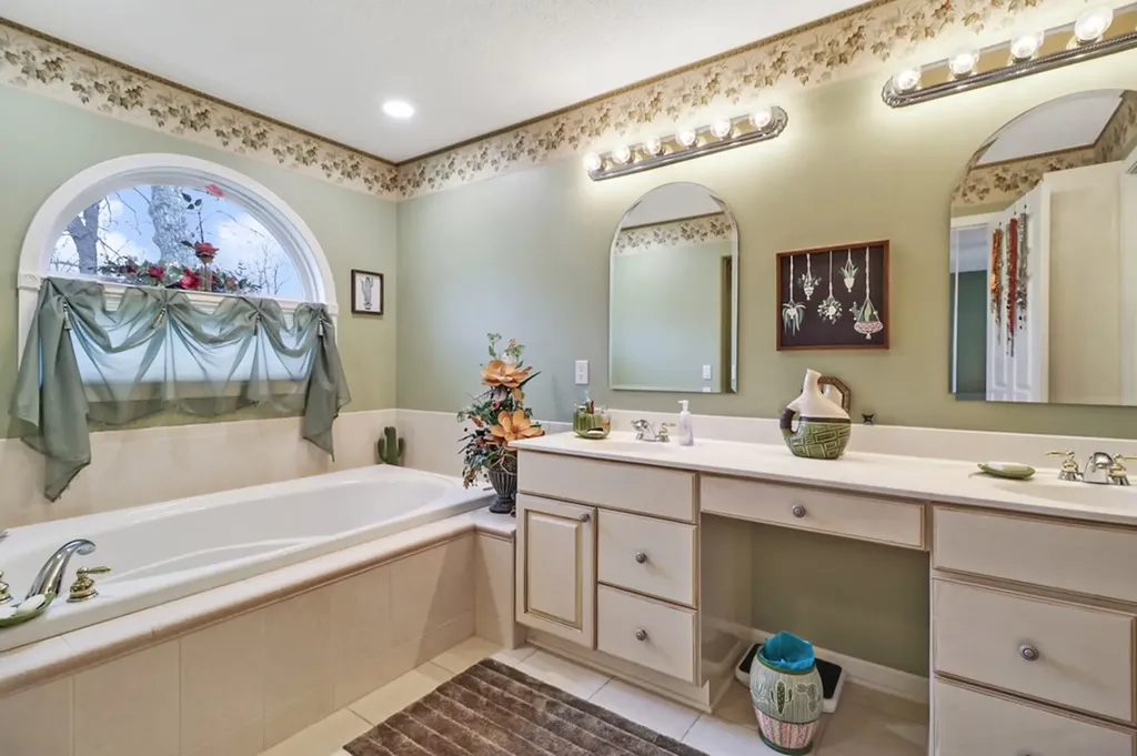 138 Stonewood Drive Crossville TN 38558