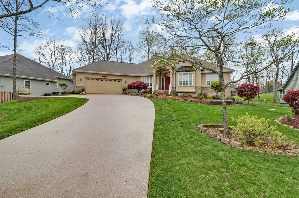 138 Stonewood Drive Crossville TN 38558