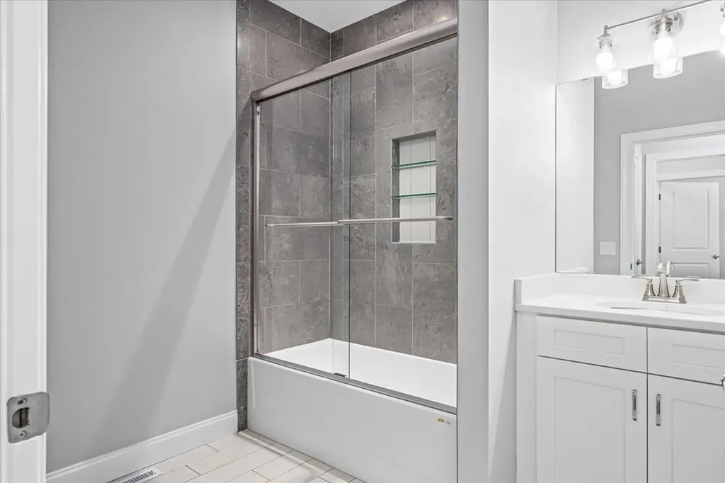 145 Lakeside Drive Crossville TN 38558