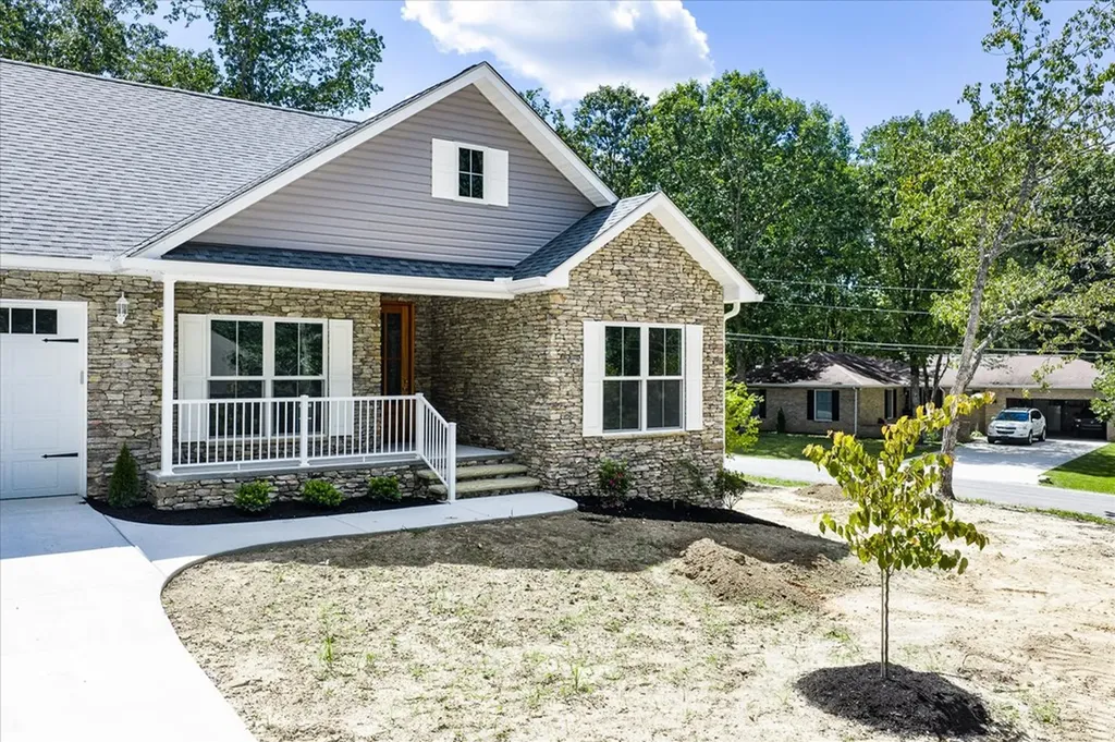 145 Lakeside Drive Crossville TN 38558