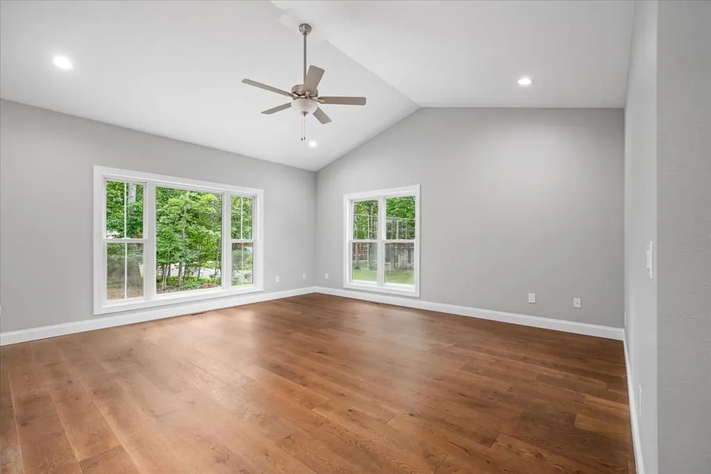 145 Lakeside Drive Crossville TN 38558