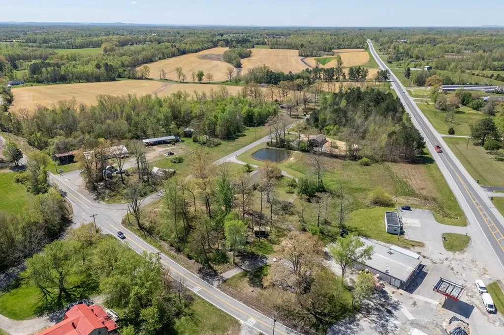 1680 Old Gainesboro Road Baxter TN 38544