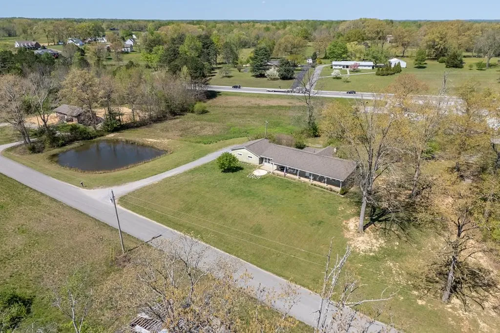 1680 Old Gainesboro Road Baxter TN 38544