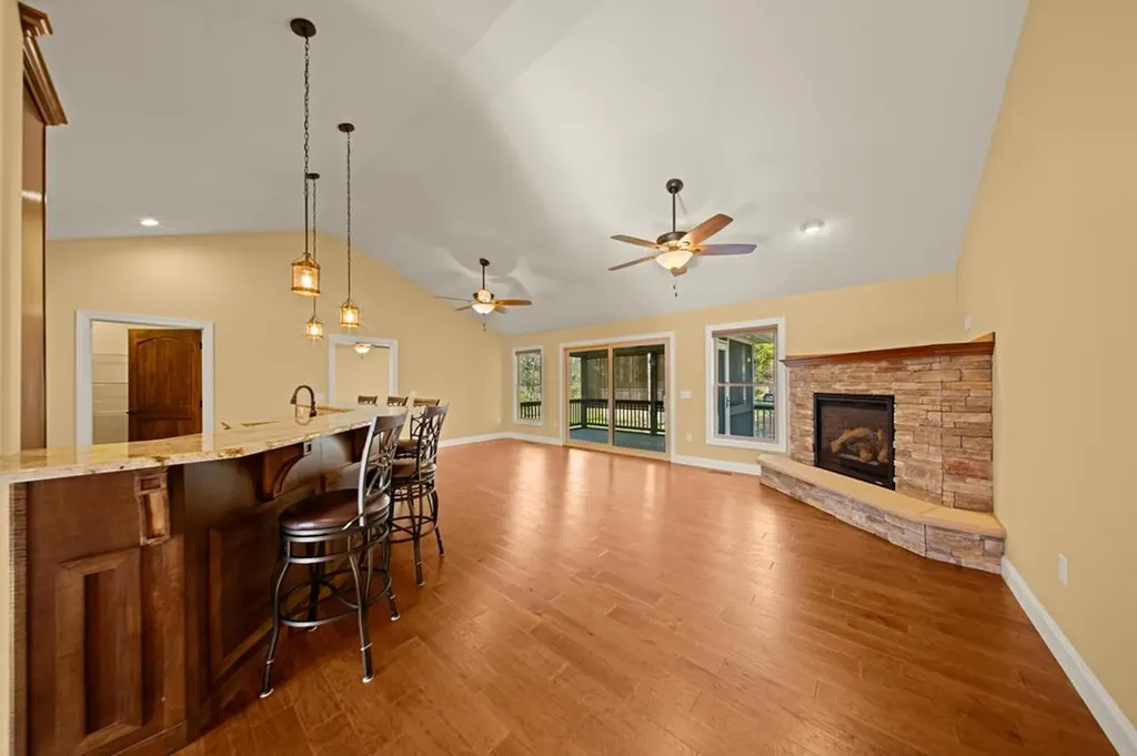 84 Lollar Drive Monterey TN 38574