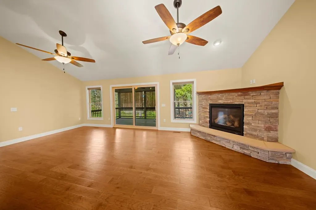 84 Lollar Drive Monterey TN 38574