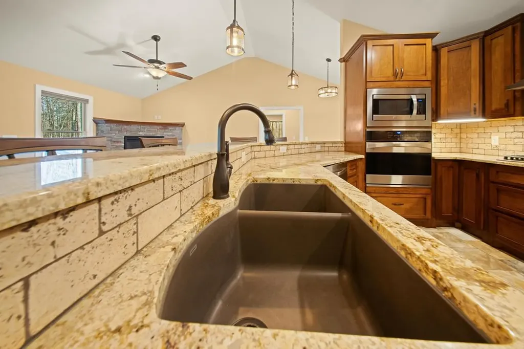 84 Lollar Drive Monterey TN 38574