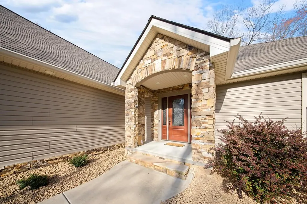 84 Lollar Drive Monterey TN 38574