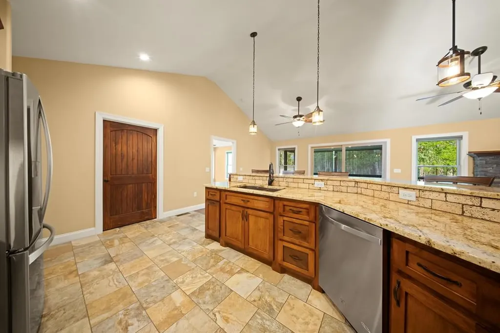 84 Lollar Drive Monterey TN 38574