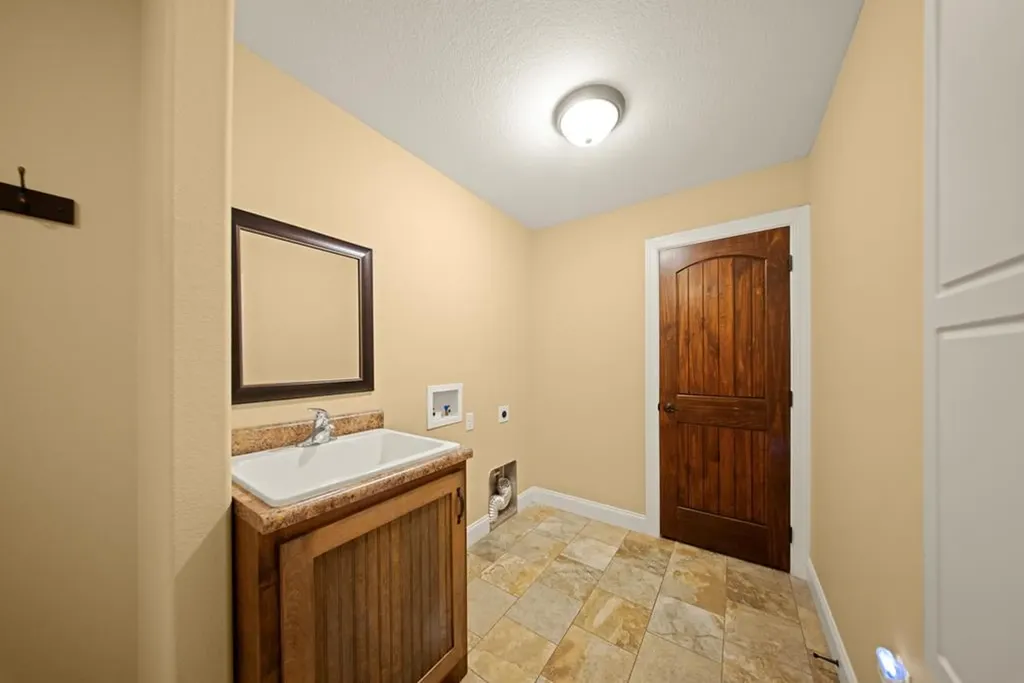 84 Lollar Drive Monterey TN 38574