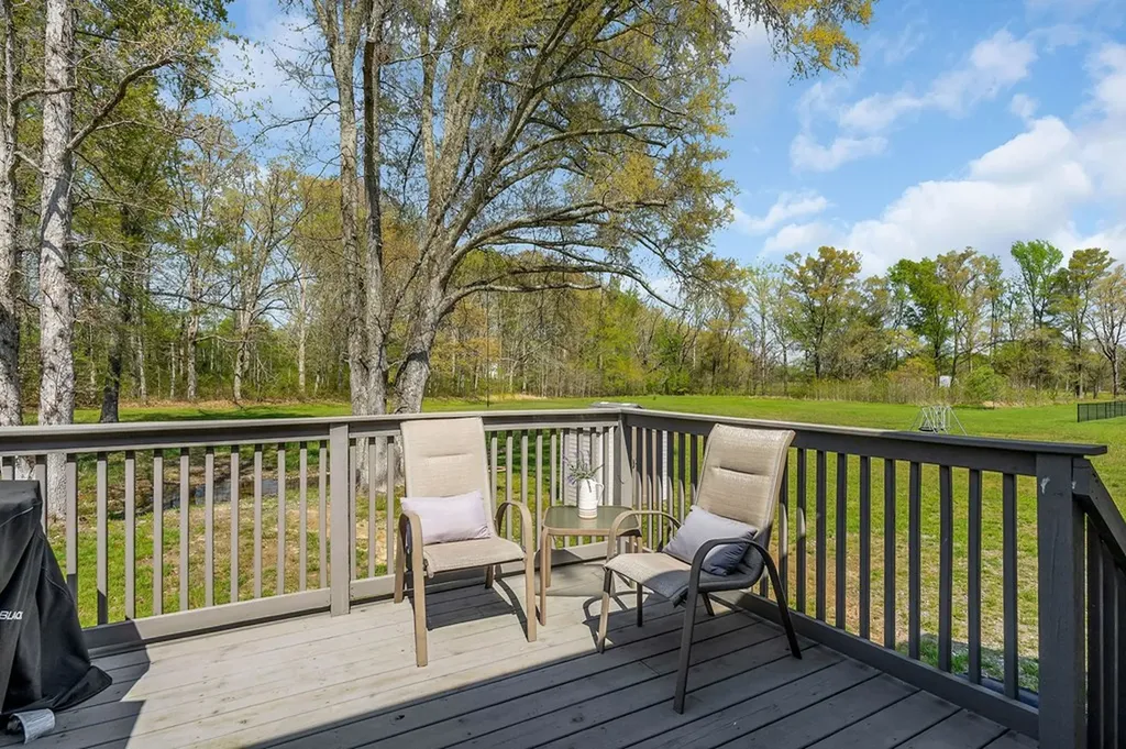 522 Green Meadow Drive Smithville TN 37166