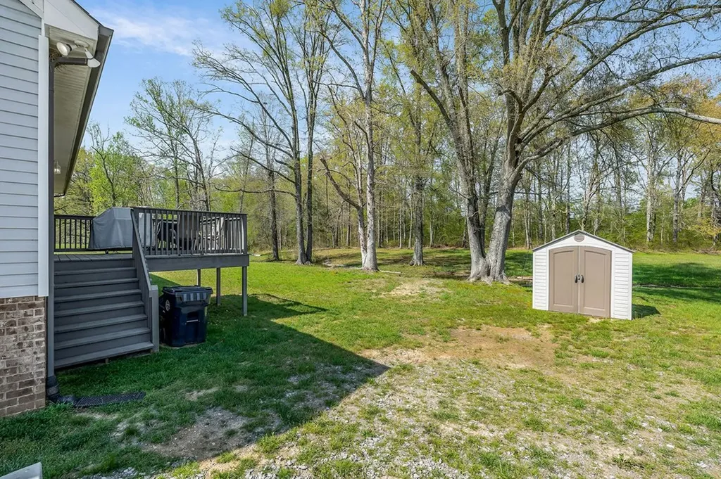 522 Green Meadow Drive Smithville TN 37166