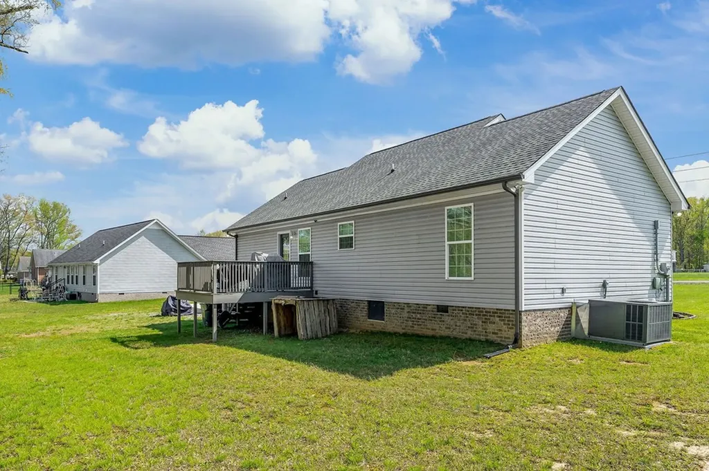 522 Green Meadow Drive Smithville TN 37166