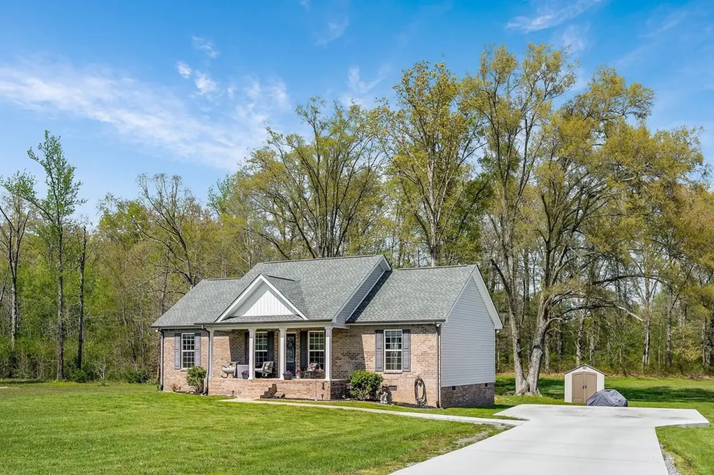 522 Green Meadow Drive Smithville TN 37166