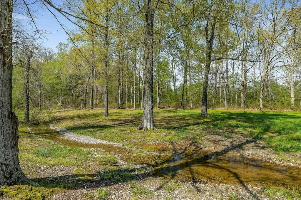 522 Green Meadow Drive Smithville TN 37166