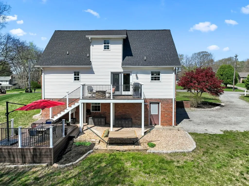 125 Baldridge Drive Cottontown TN 37048