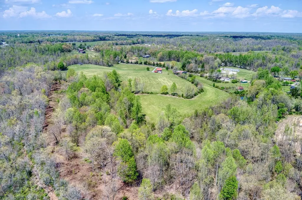 9176 Roberts Road Silver Point TN 38582