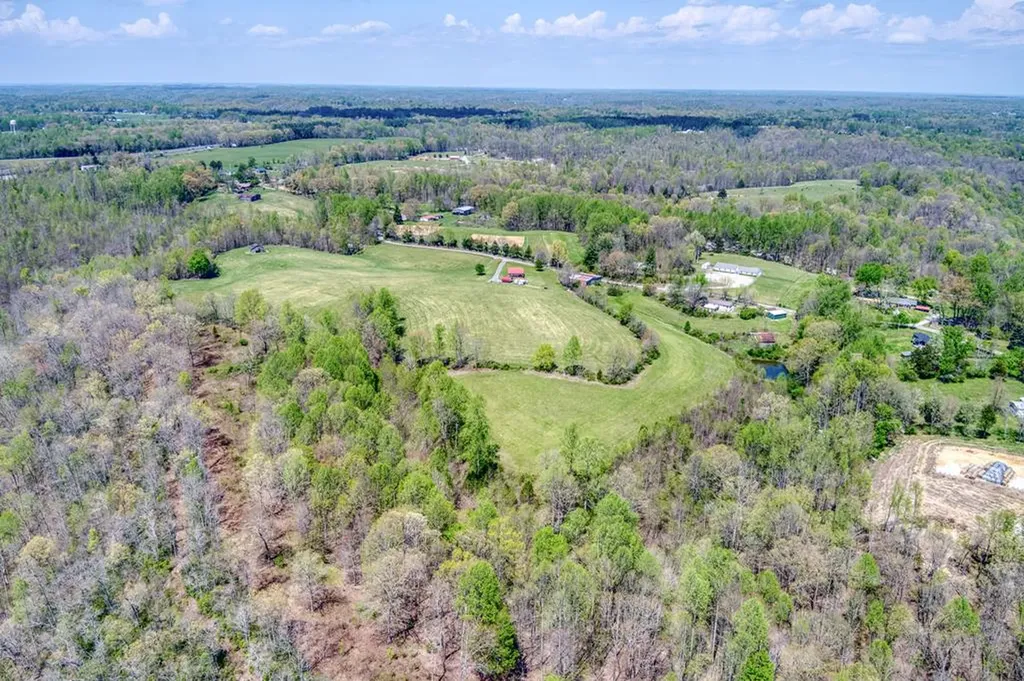 9176 Roberts Road Silver Point TN 38582