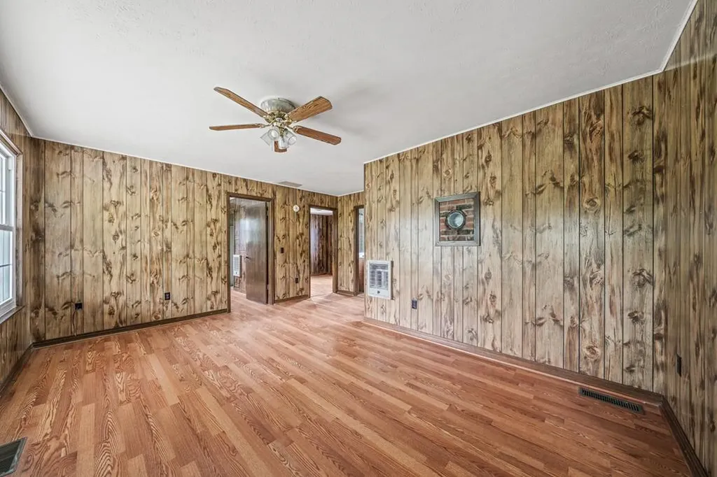 9176 Roberts Road Silver Point TN 38582