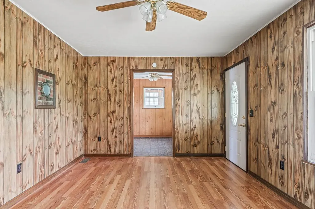 9176 Roberts Road Silver Point TN 38582