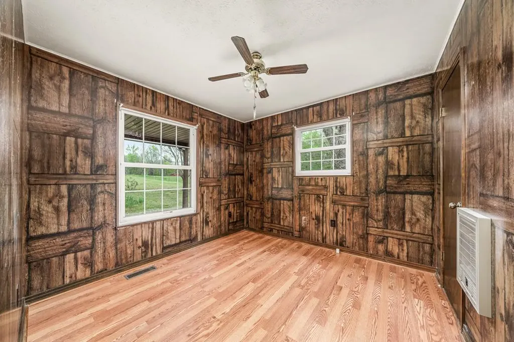 9176 Roberts Road Silver Point TN 38582